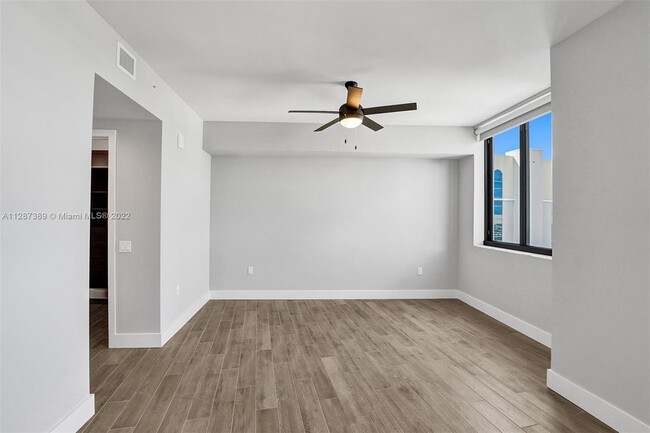 Foto del edificio - 419 SE 2nd St