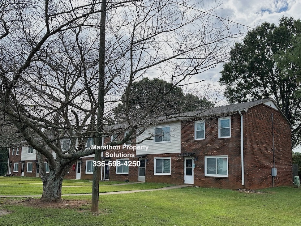 Foto principal - 101 Plaza Oaks Rd