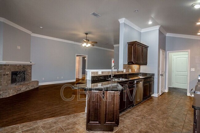 Foto del edificio - 5612 109th St