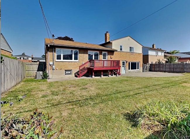 Building Photo - 916 Elsie Dr
