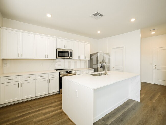 Foto del edificio - 2383 Dolly Ave