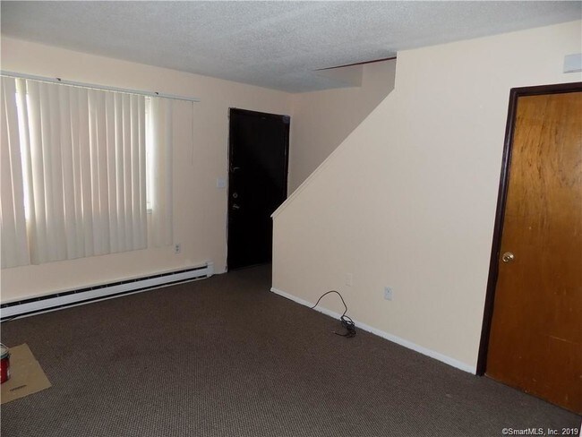 Foto del edificio - 397 Mill Rock Rd