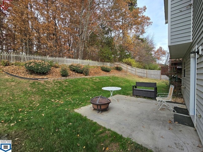 Foto del edificio - 1544 Pheasants Glen Dr