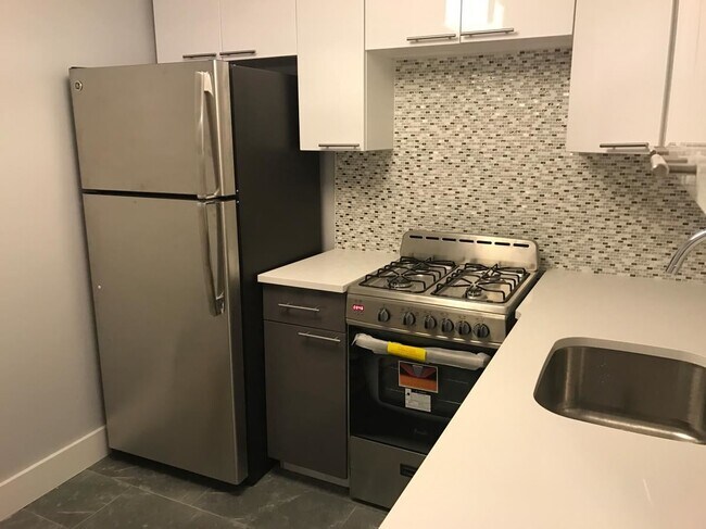 Foto del edificio - 270 2nd St