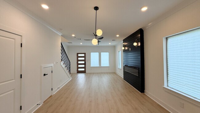Foto del edificio - 5414 Ina St