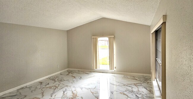 Foto del edificio - 1602 Luella Ave