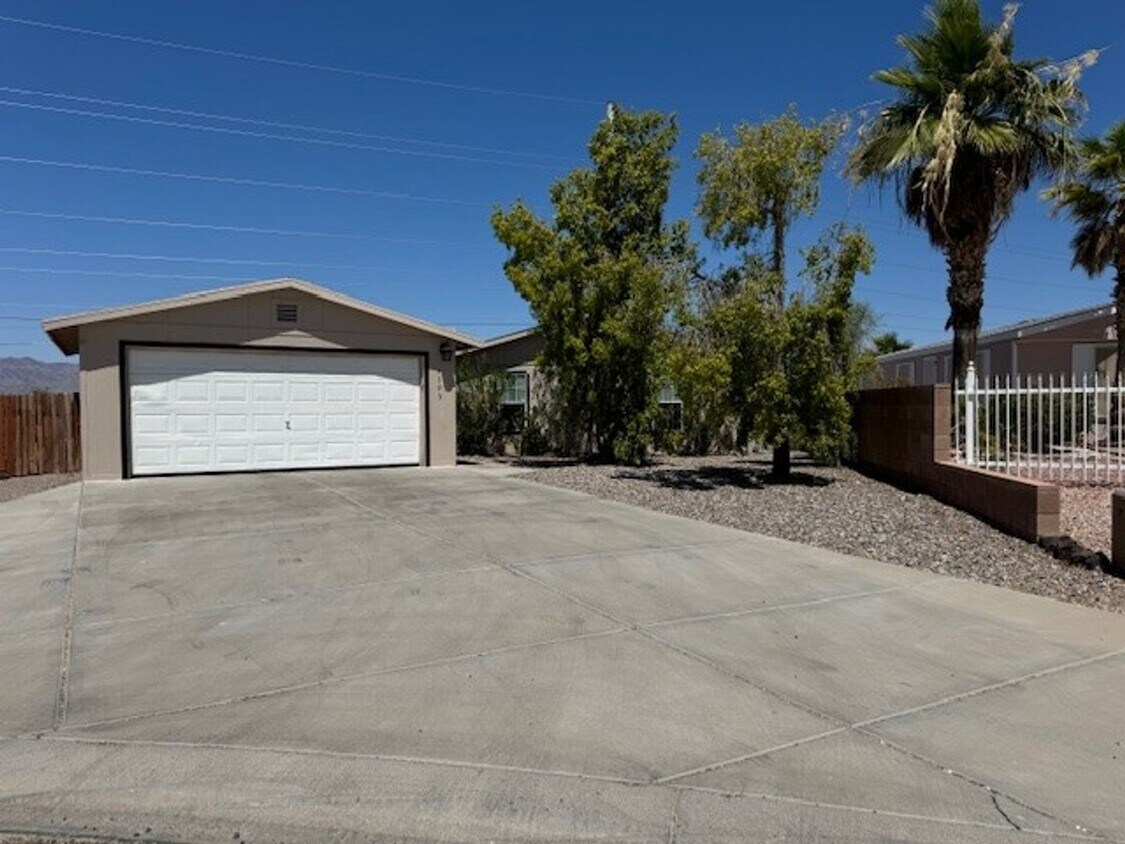 Primary Photo - 2BR FURNISHED Vacation Home with UTILITIES...