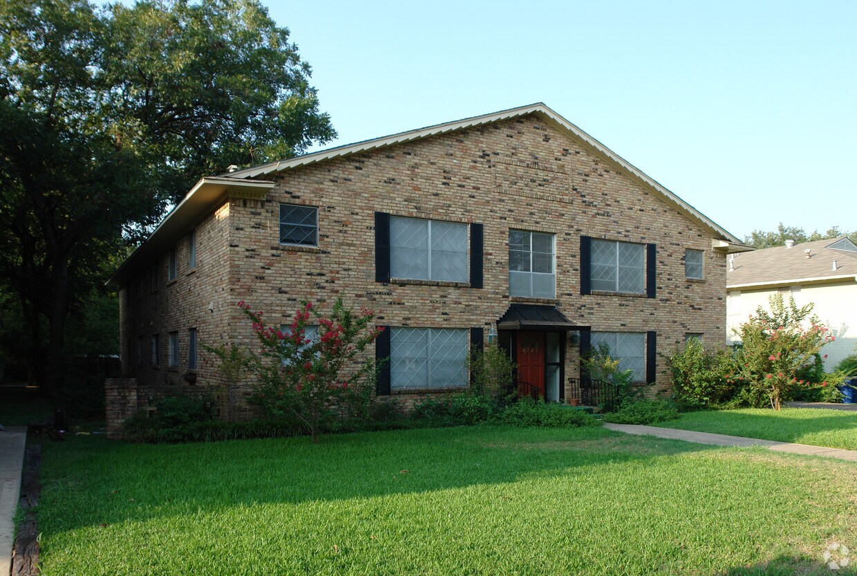 Building Photo - 6242 Oram St
