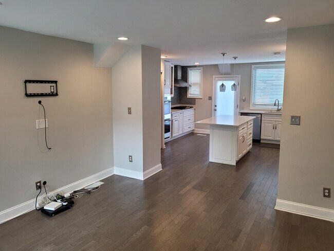 Foto del edificio - 1254 Emerson St NE