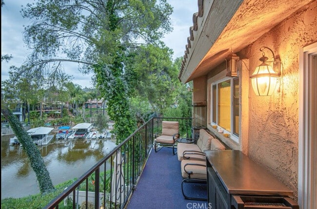 Building Photo - 24311 Canyon Lake Dr N