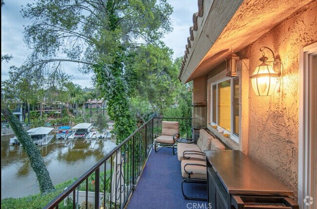 Building Photo - 24311 Canyon Lake Dr N