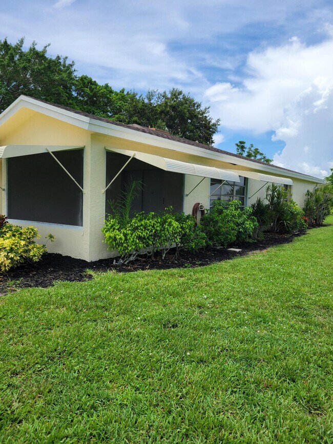 Foto del edificio - 14339 Canalview Dr