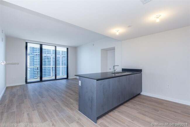 Foto del edificio - 1010 Brickell Ave