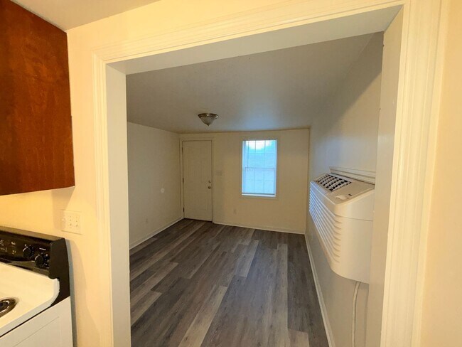 Foto del edificio - 1 Bedroom / 1 Bath House Close to Moody AFB