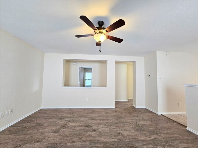 Building Photo - 29527 Evergreen Hills Dr