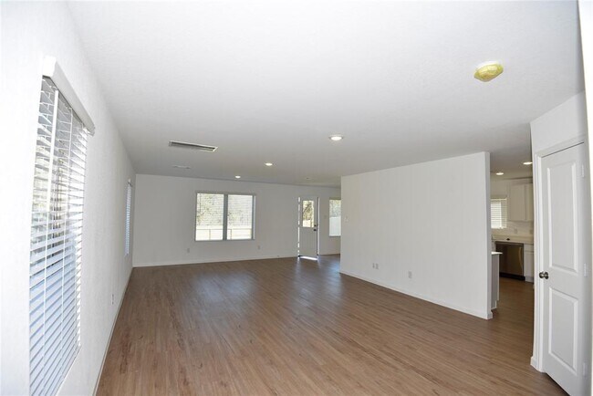 Building Photo - 10939 Bright Beacon Dr