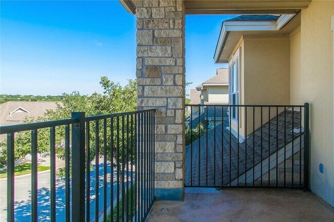 Building Photo - 10300 Morado Cove