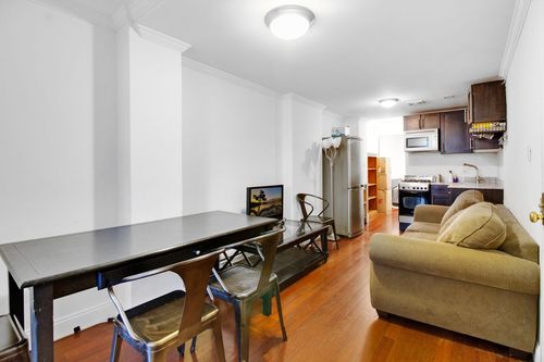 Primary Photo - 124 1ST Ave