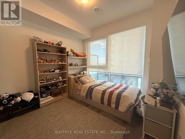 Photo du bâtiment - 105 Oneida Crescent