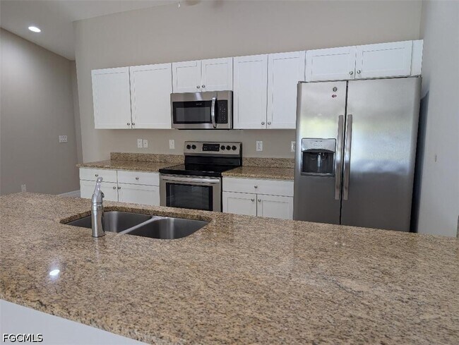 Foto del edificio - 4405 SW 8th Ct