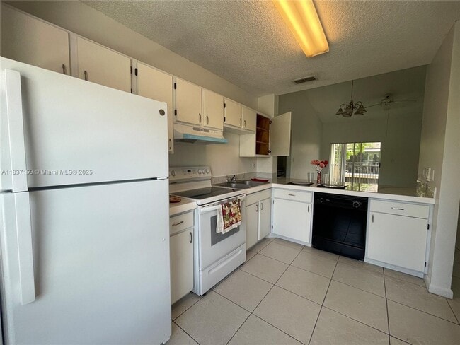 Building Photo - 8002 SW 21st Ct