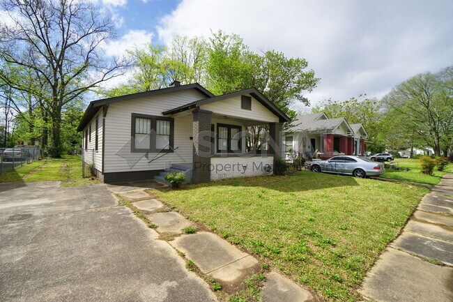 Building Photo - 1785 Steiner Ave SW