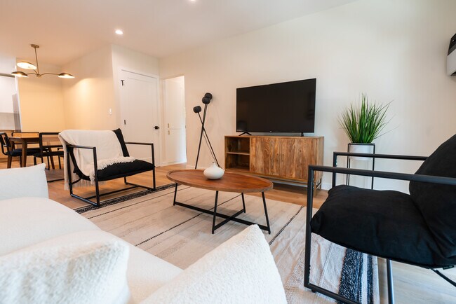 Foto del edificio - 1319 Havenhurst Dr