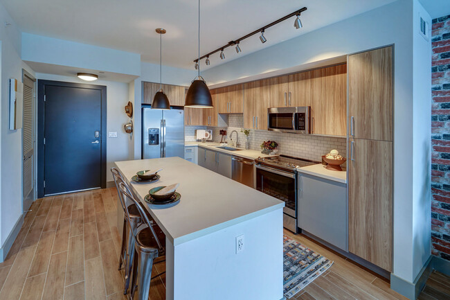Novo Las Olas apartments — community photo - Novo Las Olas