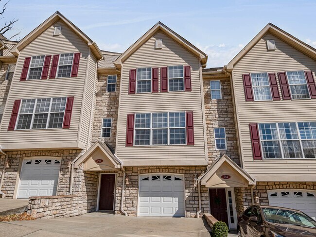 Building Photo - 216 Lookout Heights Ln