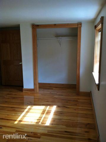Building Photo - 1 br, 1 bath Triplex - 818 Sable St Apt 2 ...