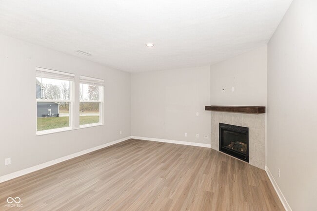 Building Photo - 5043 Maddox Ln