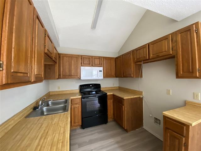 Building Photo - 2628 Harvest Ln
