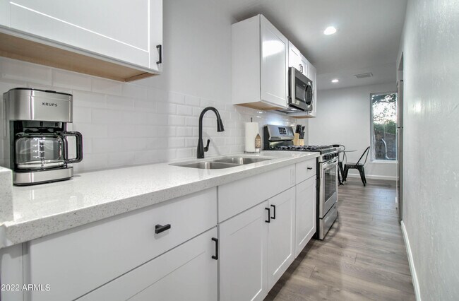 Foto del edificio - 478 E Sycamore St