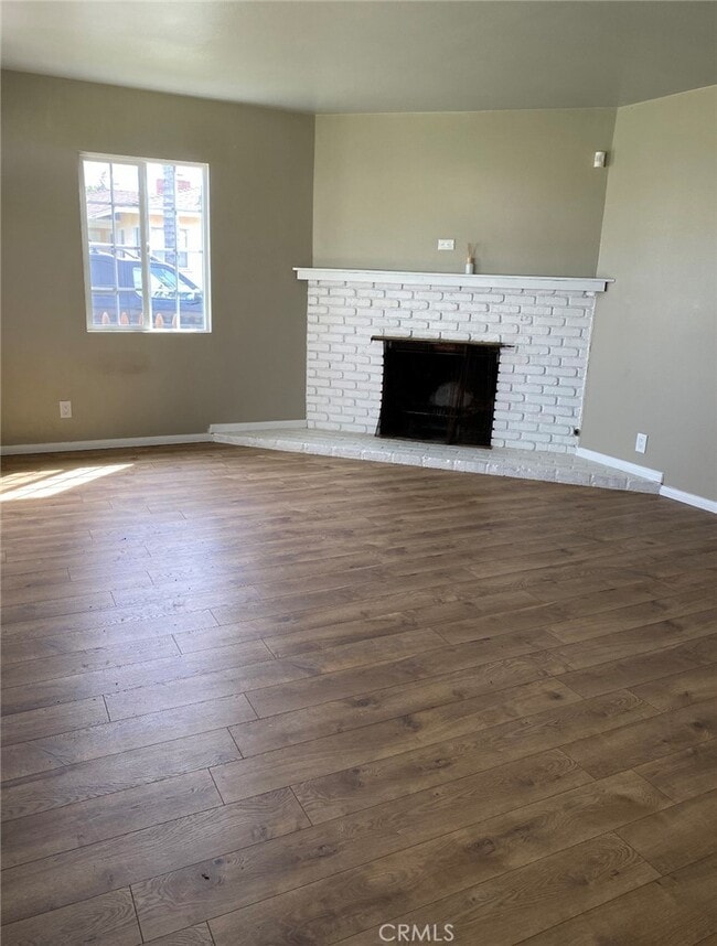 Building Photo - 5125 McClintock Ave