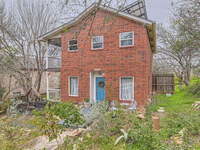 Building Photo - 1104 Franklin Dr