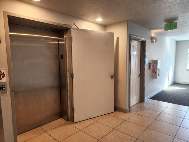 Building Photo - 1156 E 3300 S