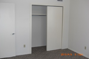 Interior Photo - 1055 W Walnut St