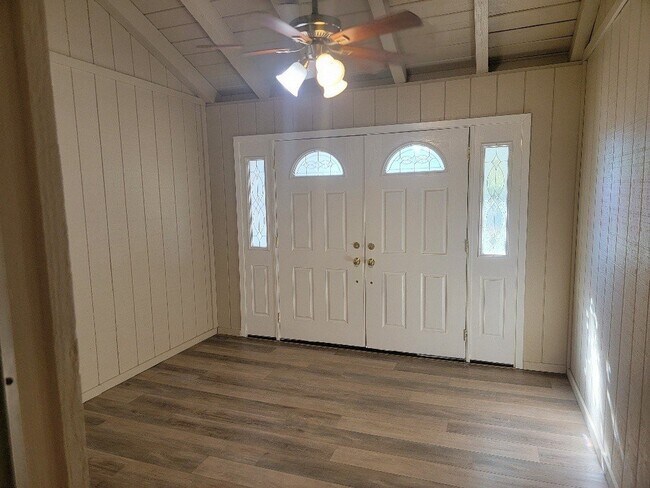 Foto del edificio - Very Nice 3bd 2 bath House for rent in Cameron Park