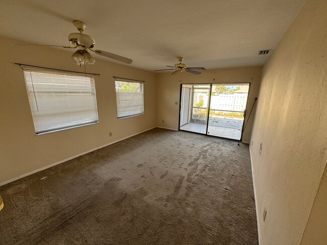 Foto del edificio - 27671 Arroyal Rd