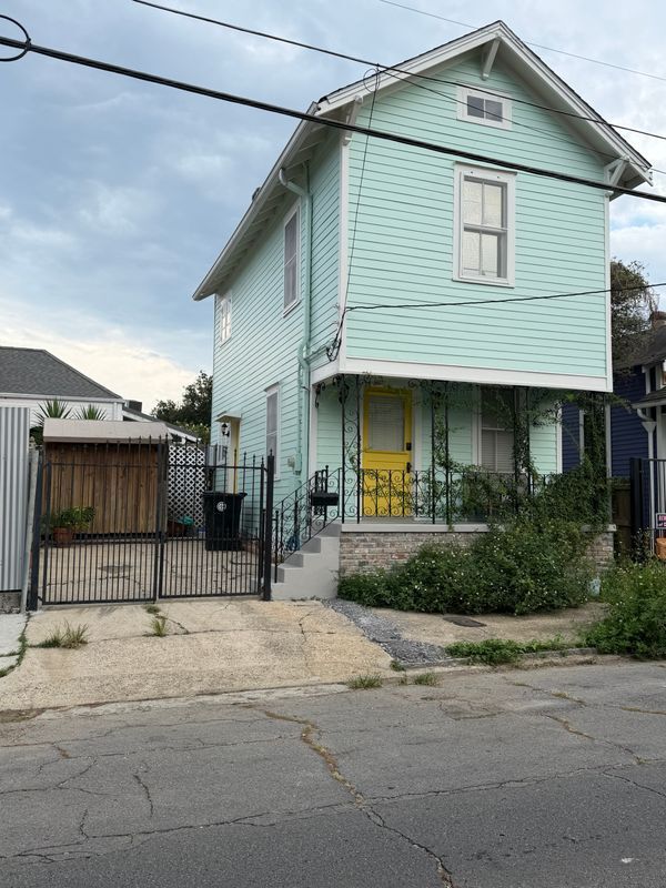 3948 Constance St