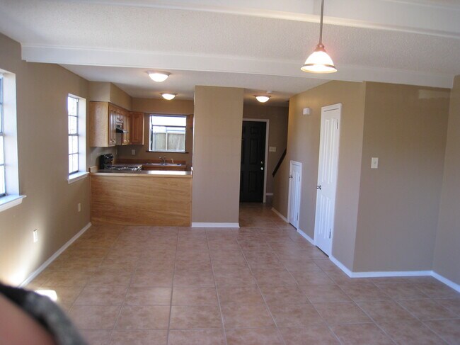 Foto del edificio - 59 Carriage Ln