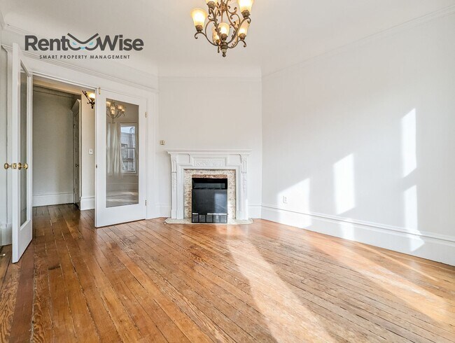 Foto del edificio - 3230 16th St