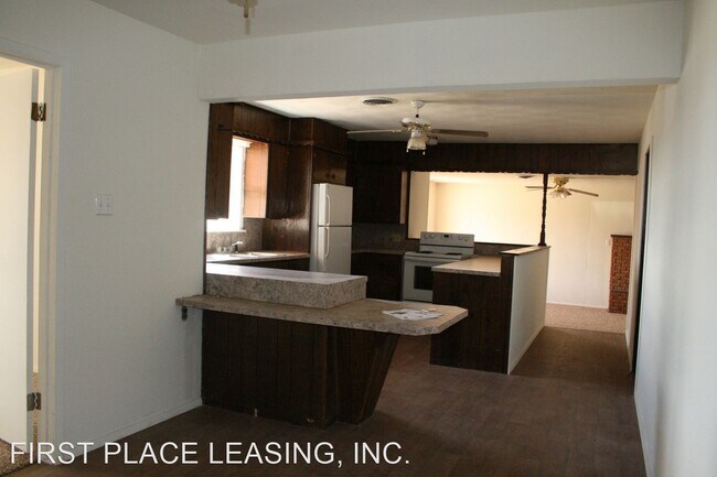 Building Photo - 3 br, 2 bath House - 1708 W. Fir St.