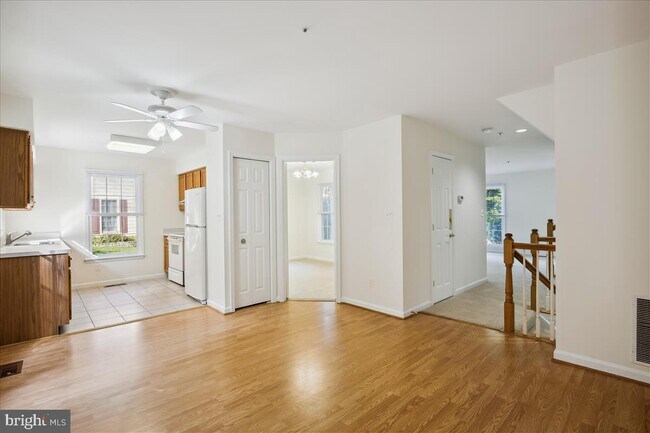 Building Photo - 8612 Fountain Valley Dr