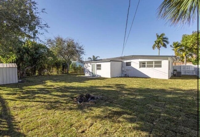 Building Photo - 434 Australian Cir