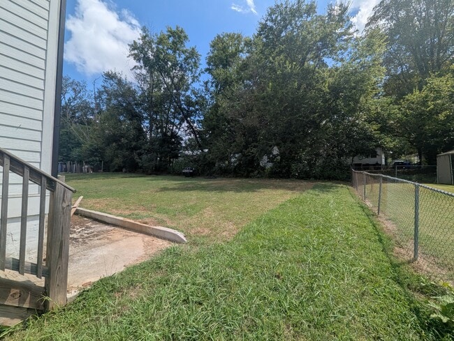 Building Photo - 204 Campbell Dr