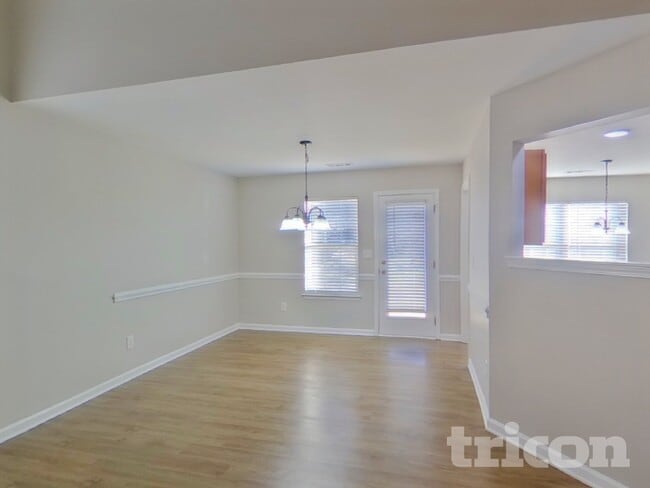 Foto del edificio - 1911 Kingstree Dr