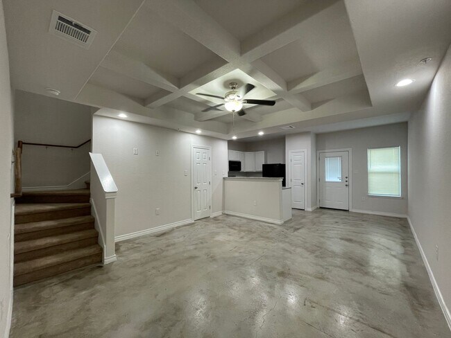 Foto del edificio - 7311 Colina Way