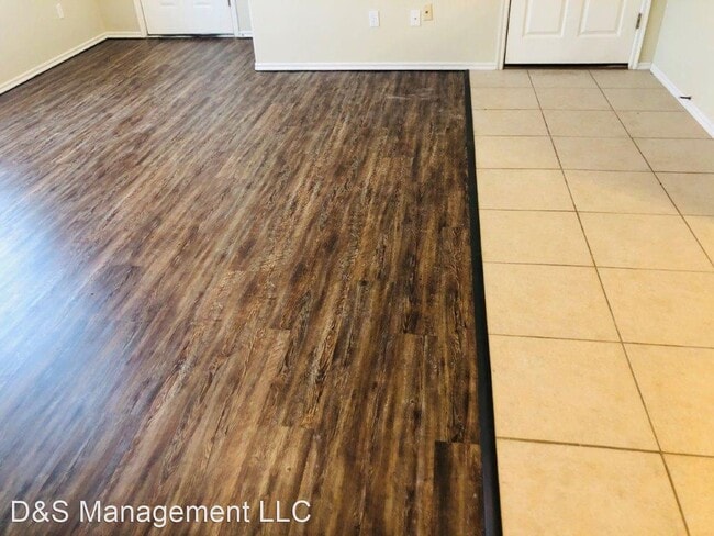3 br, 2 bath House - 1405 Forest Ridge Way - 4