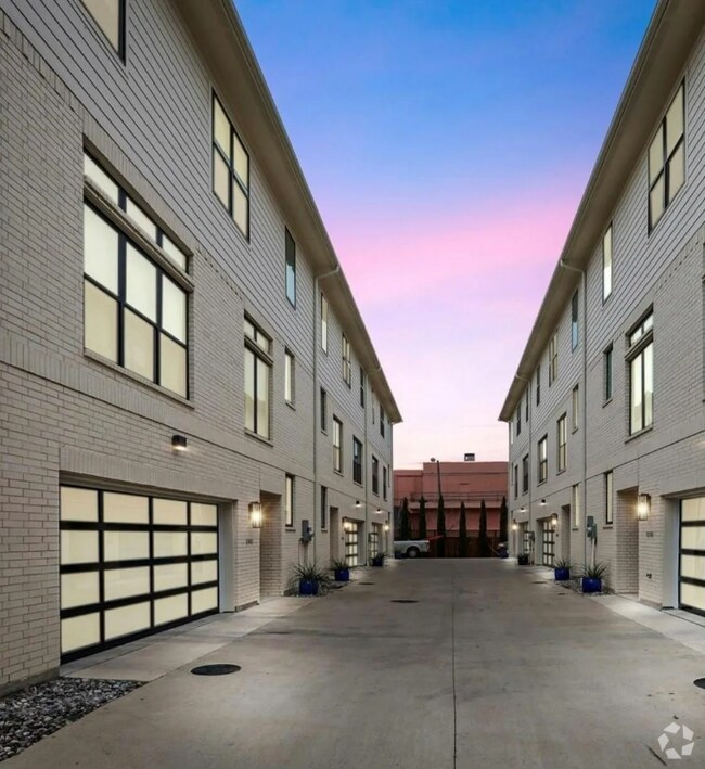 Best Luxury Townhomes for Rent in Dallas TX 707 Townhouses Page 3